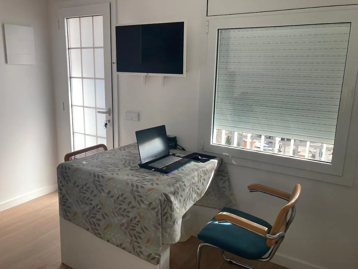 Apartamento 10 Min Sitges Puigmolto Apartment